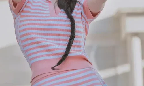 【9454】美女人物壁纸  1080P 高清壁纸640_1385@青蛙壁纸-笨猫小站