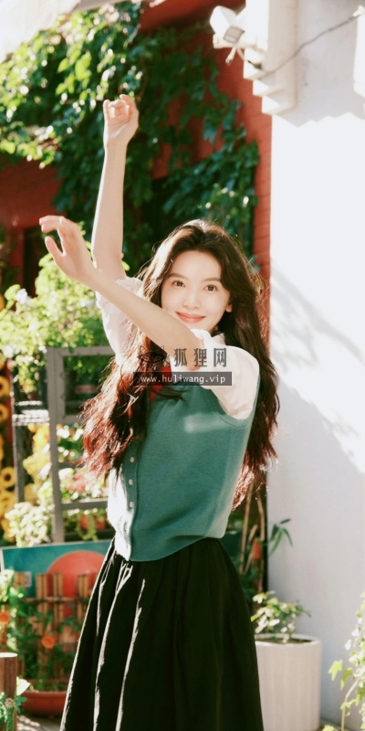 【9783】美女人物壁纸 清纯 张若楠  2K 高清壁纸1040_1560@青蛙壁纸-笨猫小站