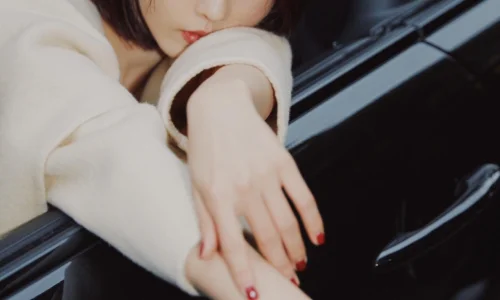 【9978】美女人物壁纸 网红 聂小雨  2K 高清壁纸1272_1920@青蛙壁纸-笨猫小站