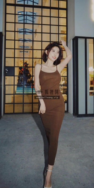 【9982】美女人物壁纸 网红 聂小雨  2K 高清壁纸1276_1920@青蛙壁纸-笨猫小站