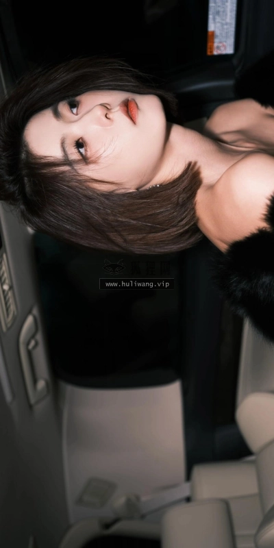 【9986】美女人物壁纸 网红 聂小雨  2K 高清壁纸1440_1920@青蛙壁纸-笨猫小站
