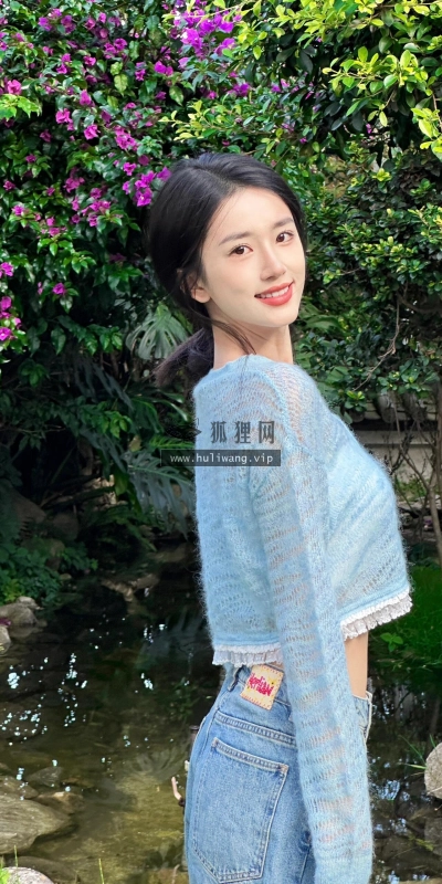 【10015】美女人物壁纸 网红 潘敏 4K 超清壁纸1920_2560@青蛙壁纸-笨猫小站