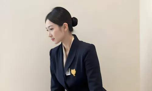 【10349】美女壁纸  4K 超清壁纸2304_4096@青蛙壁纸-笨猫小站
