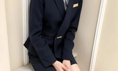 【10357】美女壁纸  4K 超清壁纸2304_4096@青蛙壁纸-笨猫小站