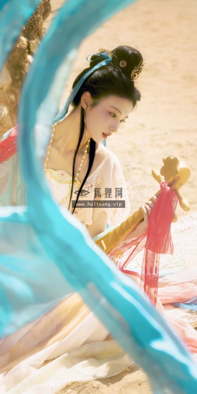 【10376】美女壁纸 王楚然 古装  4K 超清壁纸1364_3000@青蛙壁纸-笨猫小站