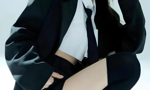 【10612】美女人物壁纸 隆妮  4K 超清壁纸1976_3680@青蛙壁纸-笨猫小站