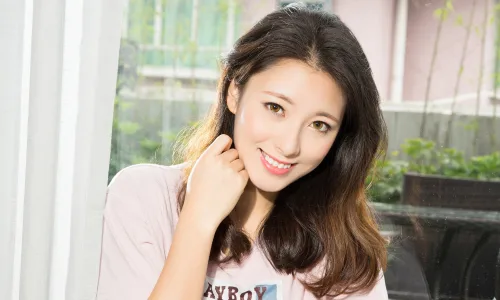 【20535】人物壁纸  2K 高清壁纸2560_1600@青蛙壁纸-笨猫小站