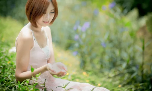 【20803】人物壁纸  2K 高清壁纸2560_1600@青蛙壁纸-笨猫小站