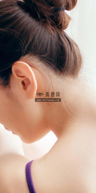 【20806】人物壁纸  2K 高清壁纸2560_1600@青蛙壁纸-笨猫小站
