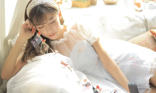【20809】人物壁纸  2K 高清壁纸2560_1600@青蛙壁纸-笨猫小站