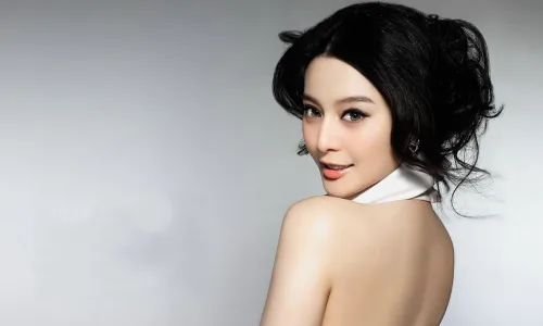 【21128】人物壁纸  2K 高清壁纸2560_1600@青蛙壁纸-笨猫小站