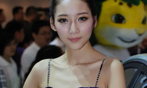 【24580】人物壁纸  2K 高清壁纸2560_1600@青蛙壁纸-笨猫小站